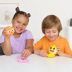 Baby Shark Sensory Fun Friends Bath Toy - 3pk -Graco Sales GUEST 04cbf225 56f1 4588 b409 fc293fc82576