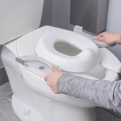 Summer Infant My Travel Potty Deluxe Chair - Gray -Graco Sales GUEST 4c6adb65 74d1 45fc 9c68 a94eedfb1e66