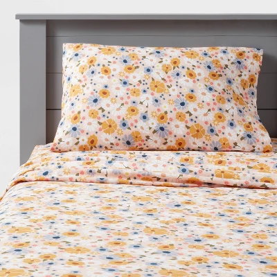 Vintage Floral Print Cotton Kids' Sheet Set - Pillowfort™ 6 Vintage Floral Print Cotton Kids' Sheet Set - Pillowfort™ - Image 4