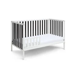 Baby Cache Deux Remi 3-in-1 Convertible Island Crib - White/Black -Graco Sales GUEST 90f0eecf 2b18 48ae b01b 6f2dc272dd91