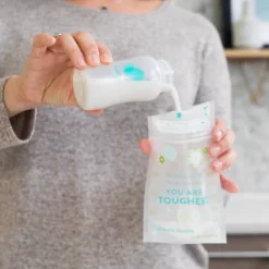 Evenflo Advanced Breast Milk Storage Bags 5oz, 100ct -Graco Sales GUEST b0b3f9d9 7dc5 4ed3 9f81 7d917586610e