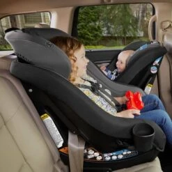 Graco Contender Slim Convertible Car Seat - Westpoint