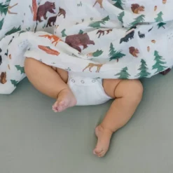 Red Rovr Organic Cotton Muslin Swaddle Blanket Single -Graco Sales GUEST db6ded6f 7ffa 4aab bebb 75a9f4126f05