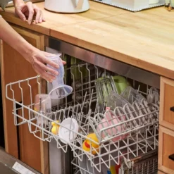 Medela Silicone Breast Milk Collector -Graco Sales GUEST f16f79aa 266d 48eb a38c f60c393adba3