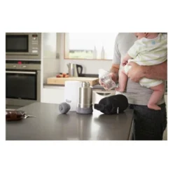 Tommee Tippee Closer To Nature Travel Bottle & Food Warmer -Graco Sales GUEST fd199368 ad59 43dc 9ae8 c14e09e7b60f